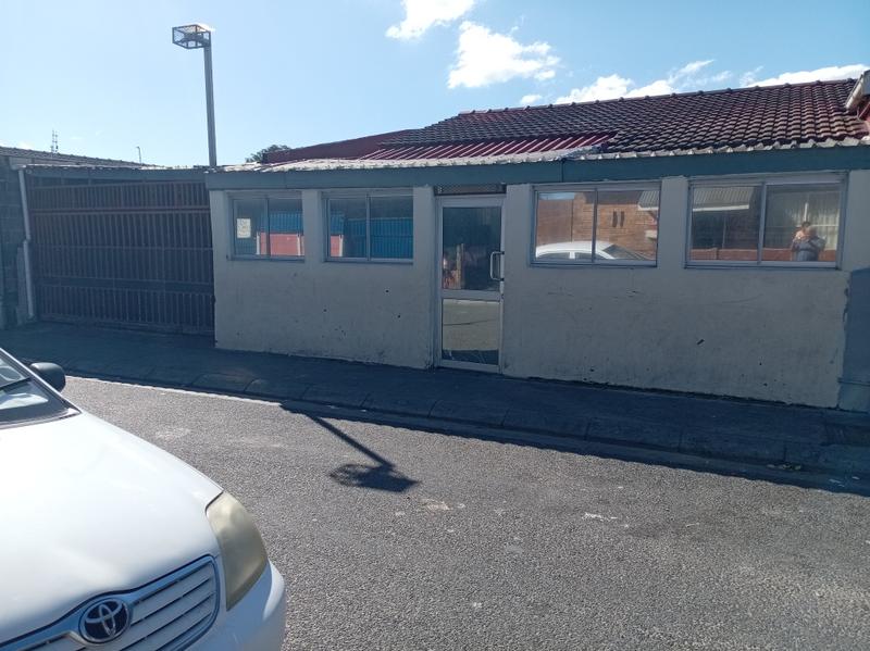 3 Bedroom Property for Sale in Lentegeur Western Cape